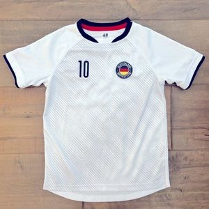 DEUTSCHLAND #10 Soccer Jersey size 6-8